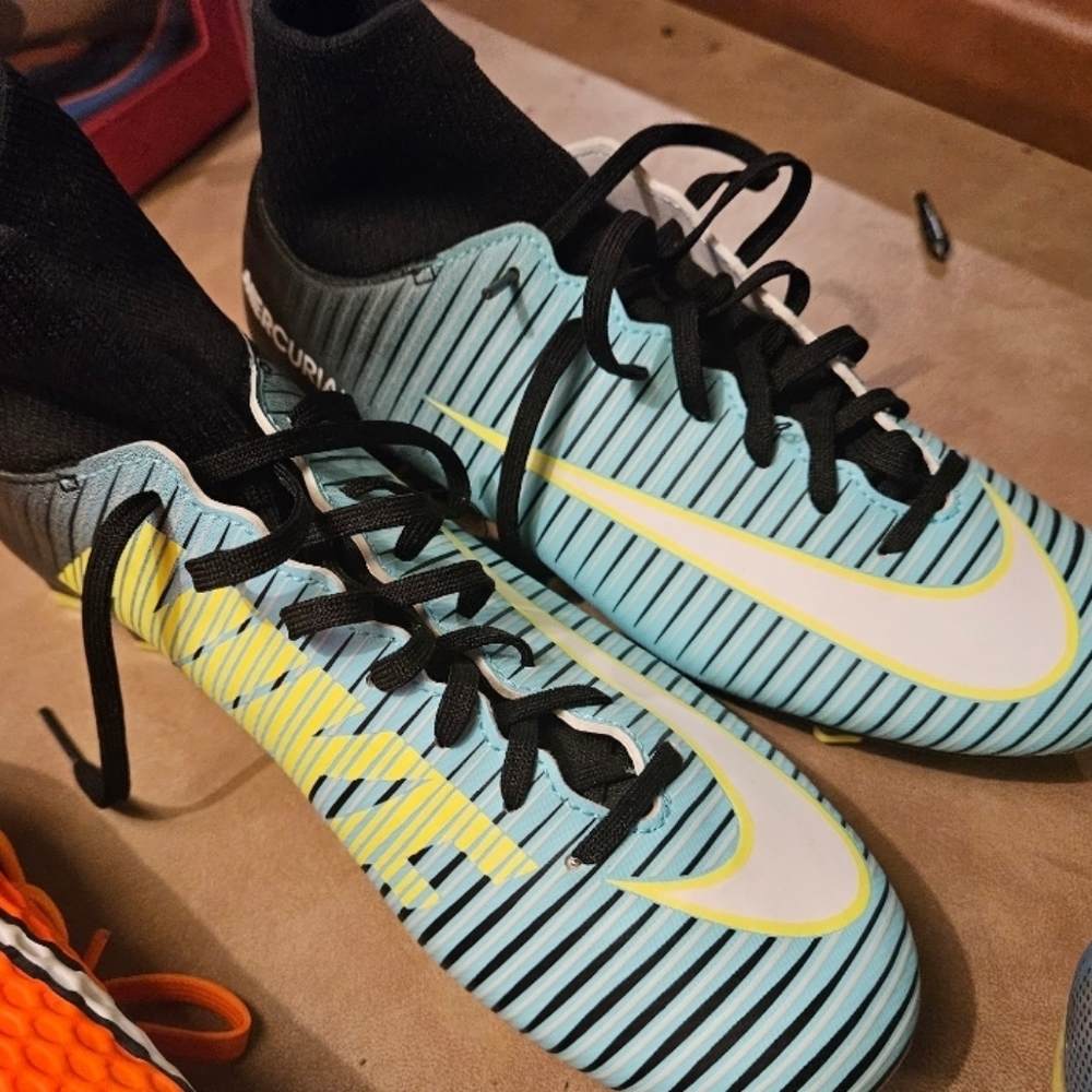 Nike Mercurial Soccer Cleats NWT No box